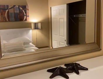Cozy 3 bedroom Condo on 2nd/Top floor 4