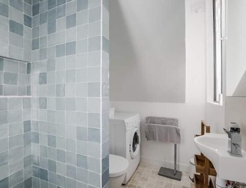 GuestReady - maya blue near cathédrale Notre-Dame 4