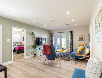 *Bright & Beautiful w/Pool, BBQ, Upscale Area* 4