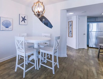 WEEKLY SPECIALS! 2BR @ Phoenix 3 5