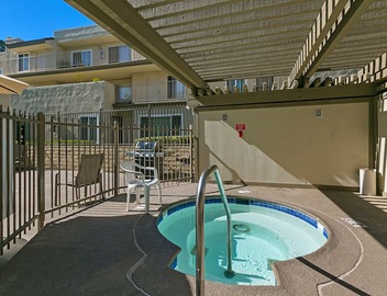 Easy Breezy - Affordable, Cute Condo in the Heart of Del Mar-Extended Getaway 4