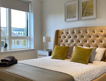 Blissful one bed near the River 5