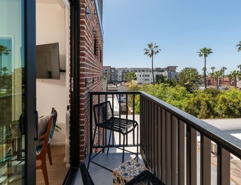 Balcony Room 305 | The Brick Boutique Hotel 2