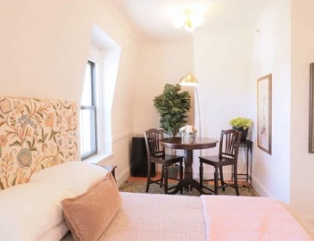 Morrill Mansion Inn | 4 | Self Check In | Parking 3