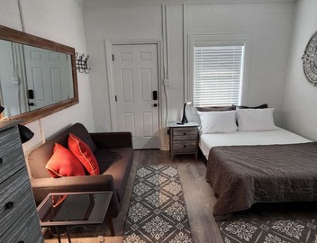 Audubon House Apt. 5 Studio 3