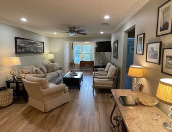 A retreat that can't be beat! 1 bed/1 bath, by the pool and close to everything 2