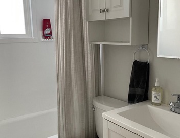 Nice two bedroom home near, beach, So-fi & LAX 4