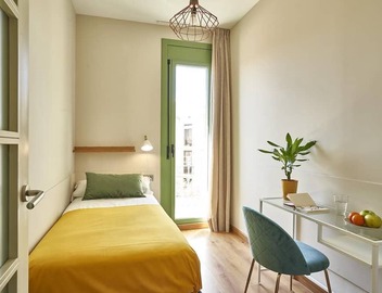 Great 3-bedroom apartment ideal for families near Sants Station 2