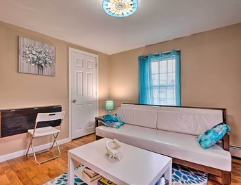 Cozy Third-Story Apartment in Dtwn Brockton! 2