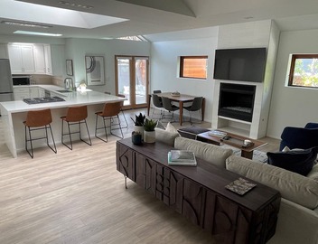 Beautiful 2 Bedroom Home in Santa Monica 2