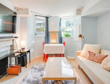 2 Mi to Dtwn: Boston Apartment Near Beaches! 3