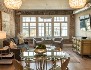 Chic New Orleans CBD Escape: Historic Charm + Modern Comfort Near Nightlife 5