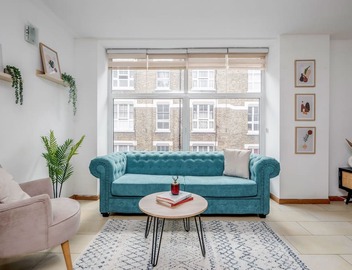 Central Holborn, lovely and bright apartment for 4, Air-Con 3