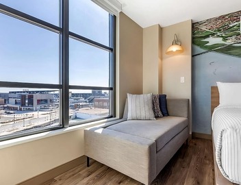3 Relaxing Units for Groups! Rooftop Lounge, Bar, Minutes to Nationals Park 5