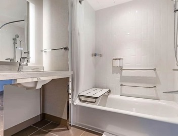3 Relaxing Units for Groups! Rooftop Lounge, Bar, Minutes to Nationals Park 3