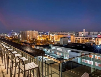 Capitol City Getaway! On-Site Restaurant, Rooftop Lounge, Near Audi Field 3