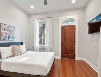 Experience New Orleans! 5Bd Rooms 3.5 Bathrooms, Centrally Located 3
