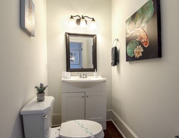 Beautiful 3bedroom house, walk to St. Charles Ave and G. District,. 5