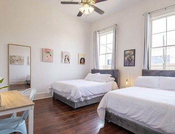 Beautiful 3bedroom house, walk to St. Charles Ave and G. District,. 2