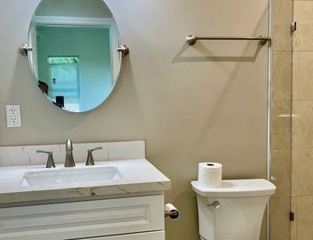 Beautiful modern bright brand new guest house 2 beds and 2 baths 4