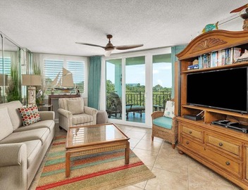 Oceanfront Condo with Swimming Pool. Ocean View 2