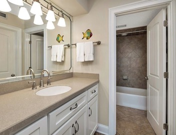 Oceanfront Condo with Swimming Pool. Ocean View 3