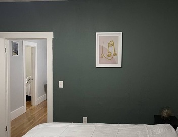 Beautiful 3 Bedroom located 10 minutes from Downtown 2