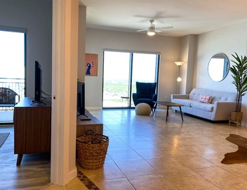 Origin 1307 | Gulf-View 1BR w/Balcony & Washer/Dryer 4