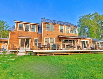 Waterfront Couples Retreat w/Porch, Private Patio, Freeport, Near LL Bean 3