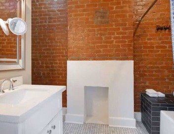 Luxury Condo 1 Bed 1.5 Bath Block off Magazine 5