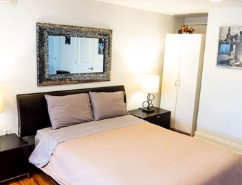 Luxury Beverly Hills Apartment 5