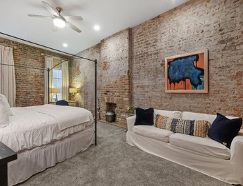 Luxury Condo in the Warehouse District! 3