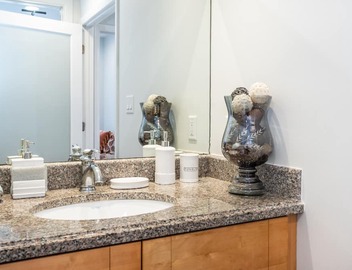 Gorgeous Modern Serviced Apartment 5