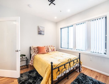 Gorgeous Modern Serviced Apartment 2