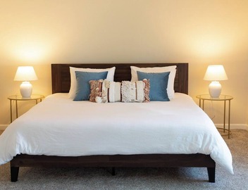 King Bed, Pool, Hot Tub, Mountain Views 2