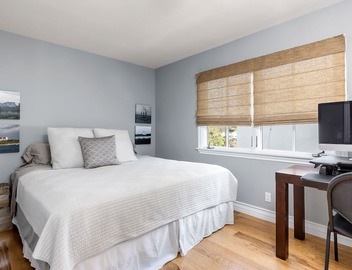 Home away from home with great proximity to everything Manhattan Beach! 5