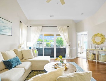 Lavish Lake Lounge by SoCharm | 3rd Fl Waterfront Condo - 3Bed/2Bath Cornelius 3