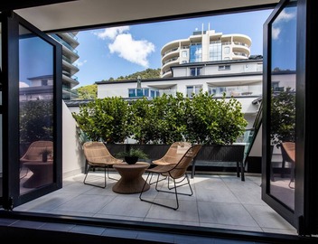 Designer Seaview Chic accommodation for the discerning traveler 2