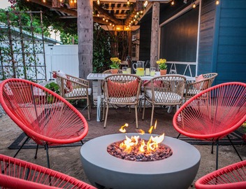 People’s Choice: Central Location, Prkg & Patio 5