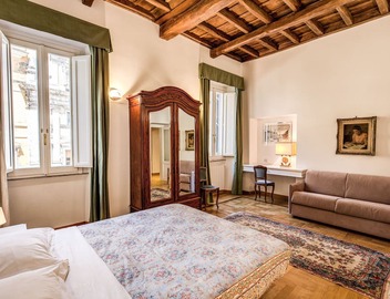 Spacious apartment, three bedrooms, three private bathrooms at the Fountain 4