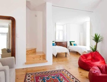 Cozy Duplex flat with AC. Lovely neighbourhood. 4