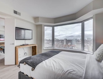 Avalon Suites Yorkville 3