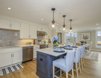 Luxury Downtown Harwich Port Condo Retreat 4