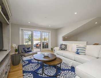 TJs Tide: Prime Location Condo w/Outdoor Deck 4