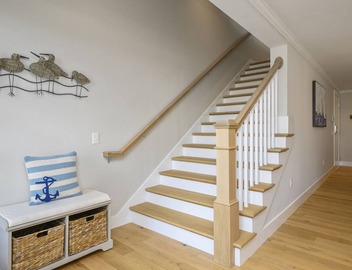 TJs Tide: Prime Location Condo w/Outdoor Deck 4
