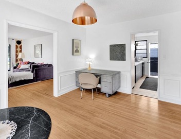 Bright + Breezy 1 Bedroom in West Adams 2