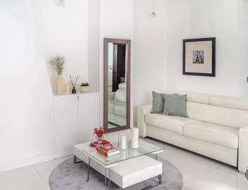 Golden Triangle Apt. – Montaigne/George V 3