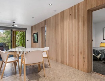 Chic Beach Studio - This chic two bedroom studio apartment nestled between the front and back beachs 2