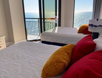 Absolute Beach. Oceanfront. Pet Friendly. 4