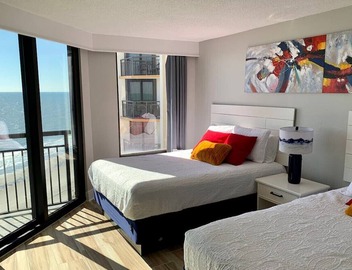 Absolute Beach. Oceanfront. Pet Friendly. 3